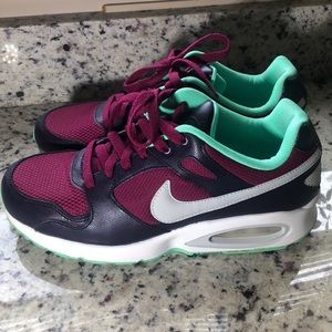 NIKE Women’s Air Max Shoes 8.5